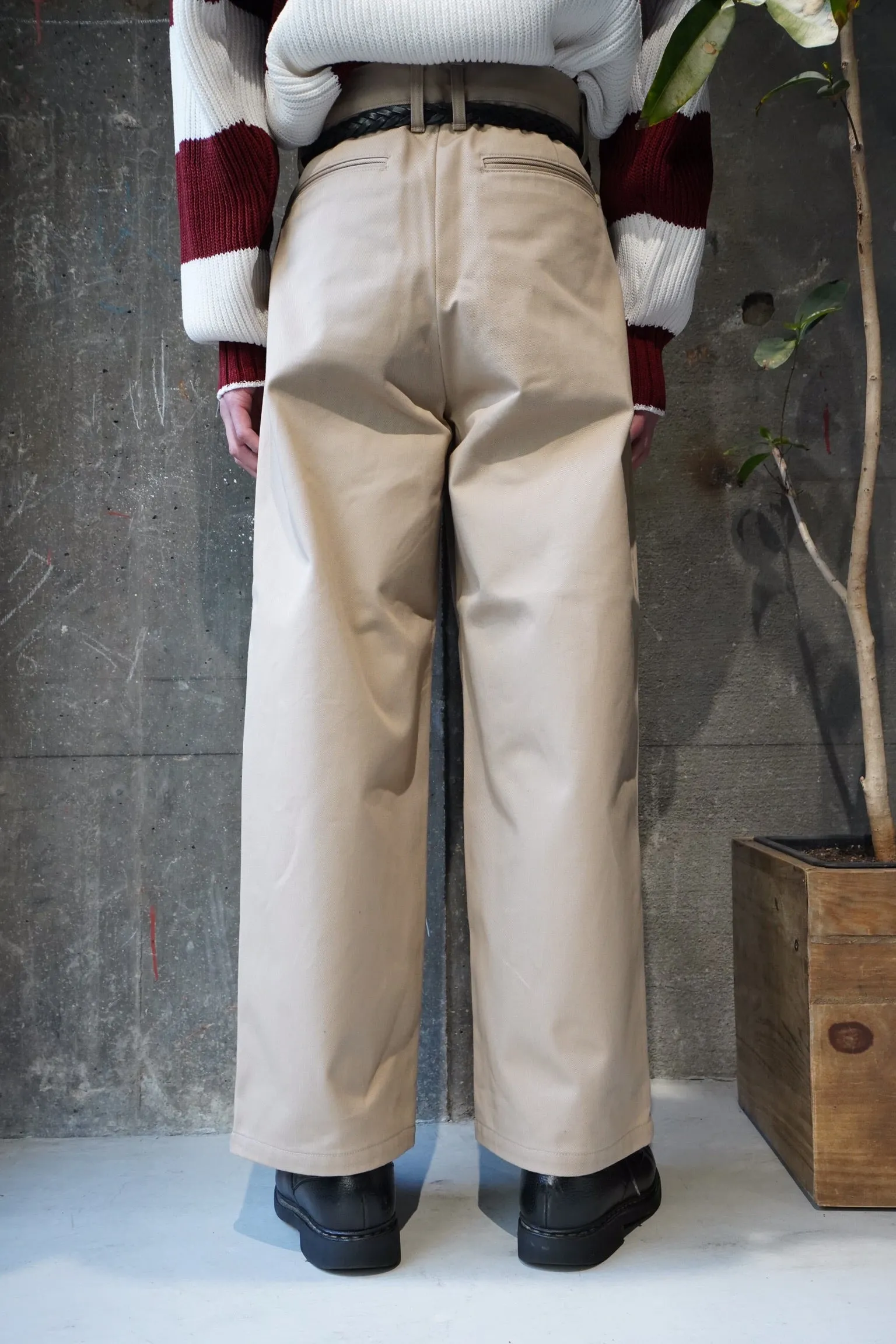 3TUCK CHINO PANTS (BEIGE)