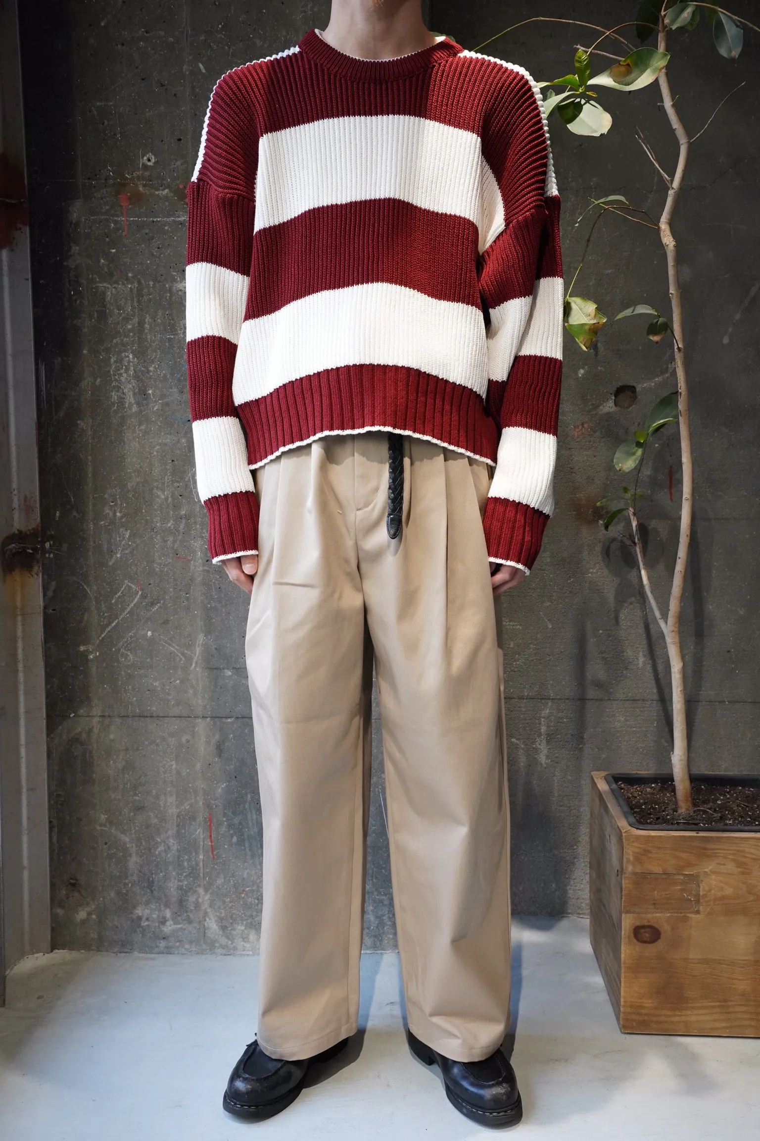 3TUCK CHINO PANTS (BEIGE)