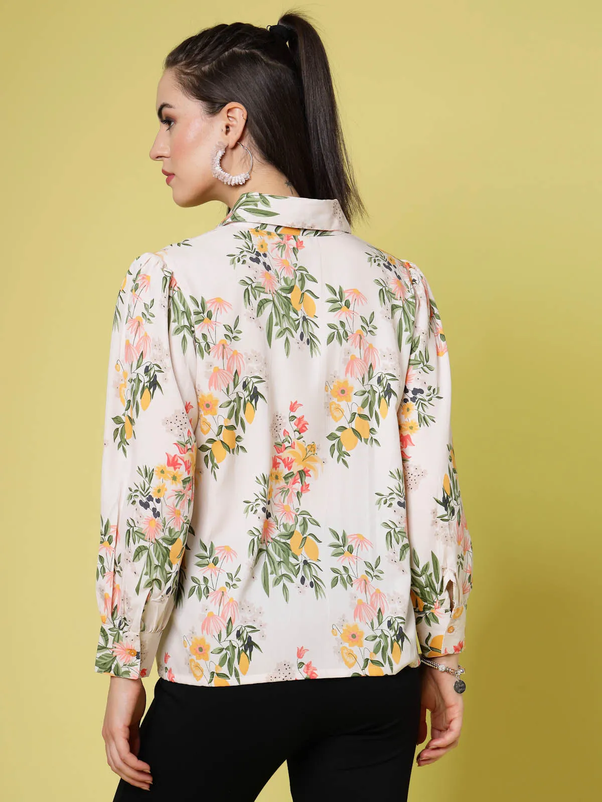 Floral Printed Spread Collar Regular Fit Casual Shirt