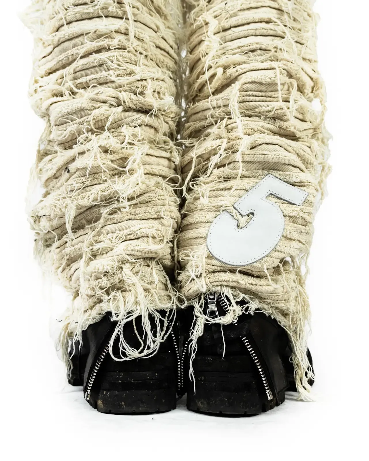 HAIRY BEIGE DENIM