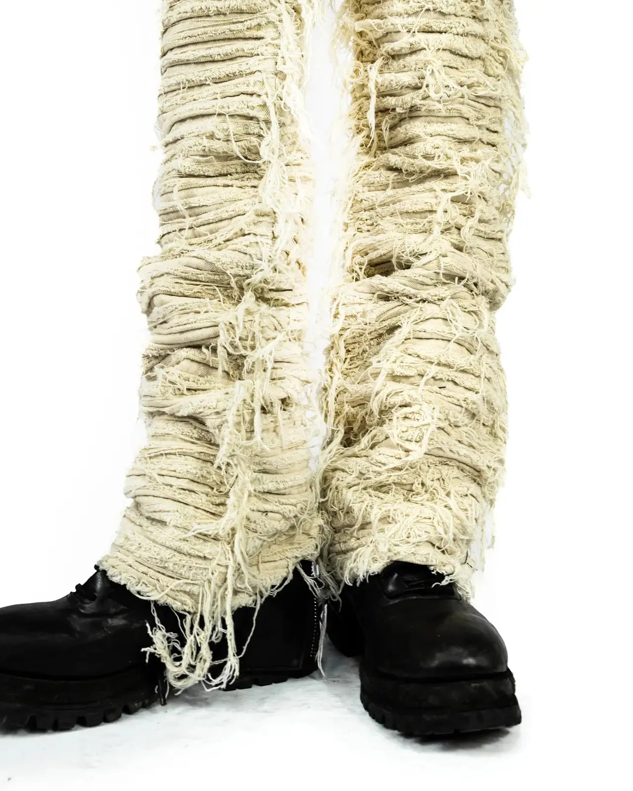 HAIRY BEIGE DENIM