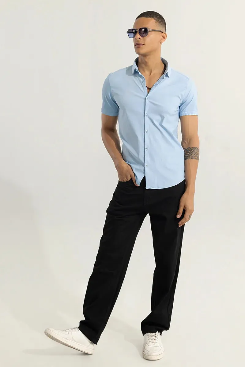 Men's Solid Slim Fit Cotton Casual Shirt with Spread Collar & Full Sleeves