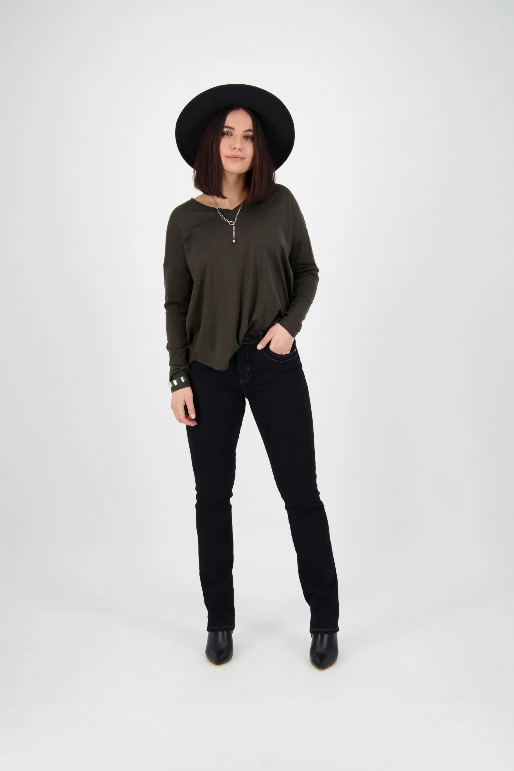 Slim Leg Black Jean